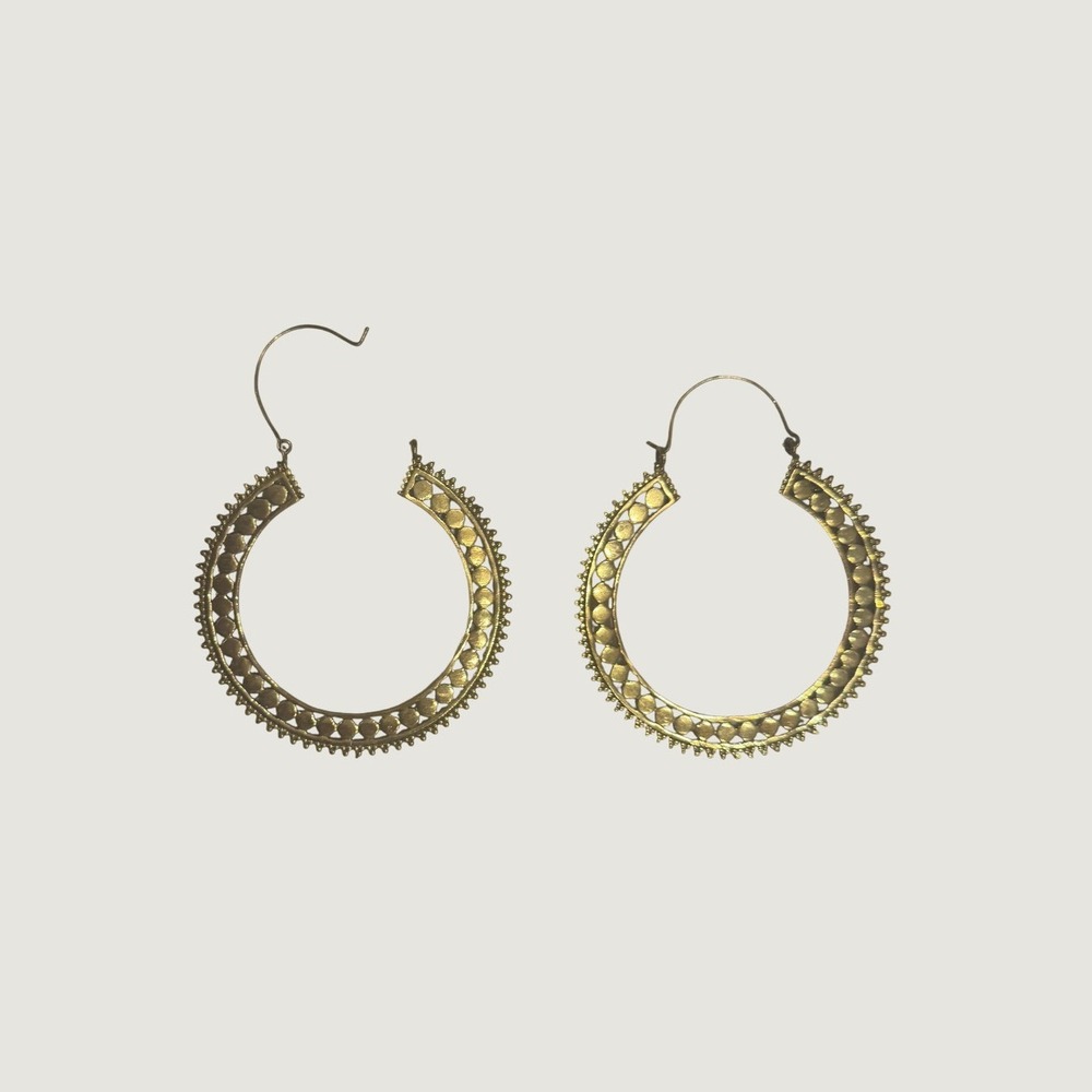 Bohemian Gold Tone Textured Dot Geometric Hoop Earrings Vintage Tribal Style - Picture 4 of 6